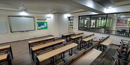 Delhi Law Academy Classroom Image 2